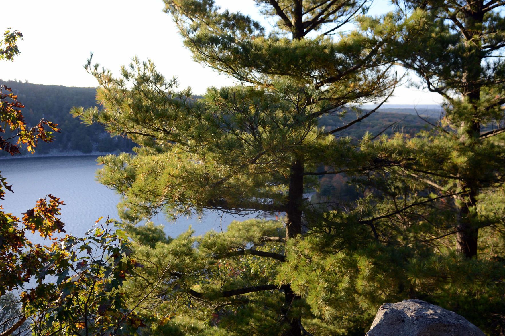 Devil's Lake shows autumn colors, Oct. 18